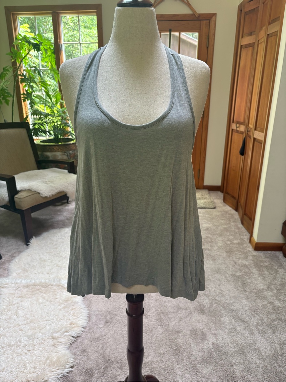 GAP Light Gray Keyhole Scoop Neck Tank Top
